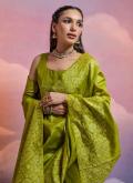 Woven Handloom Silk Green Classic Designer Saree - 2