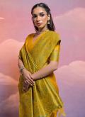 Woven Handloom Silk Yellow Designer Saree - 2
